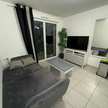 Apartment Cosy Jo Paris 2024 Le Blanc-Mesnil
