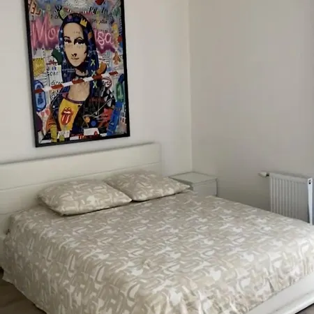 Cosy Jo Paris 2024